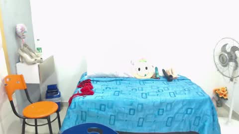 Canela online show from 12-31-24, 02:47