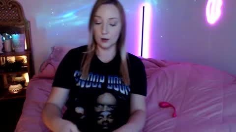 Snapshot of cannababykush chatting on 12-15-24, 07:24 cnbabyk online show from 12-15-24, 07:24