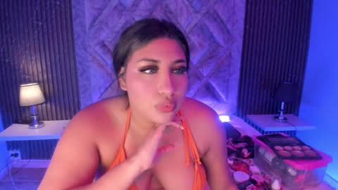 Snapshot of canndy_gaby chatting on 02-12-25, 04:01 GABRIELA LOPEZ online show from 02-12-25, 04:01