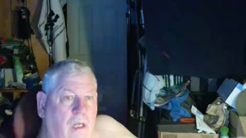 Snapshot of canoelicker69 chatting on 09-19-25, 06:37 canoelicker69 online show from 09-19-25, 06:37