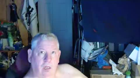 Snapshot of canoelicker69 chatting on 09-22-25, 10:39 canoelicker69 online show from 09-22-25, 10:39