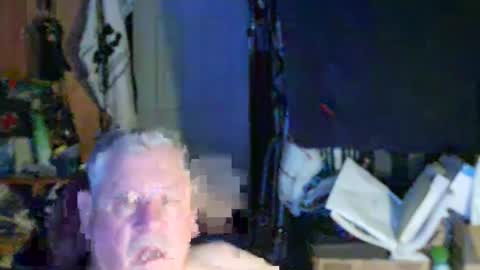 Snapshot of canoelicker69 chatting on 09-25-25, 10:19 canoelicker69 online show from 09-25-25, 10:19