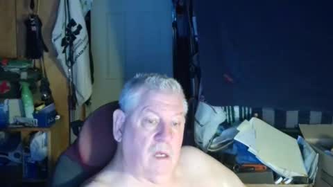 Snapshot of canoelicker69 chatting on 09-30-25, 10:31 canoelicker69 online show from 09-30-25, 10:31