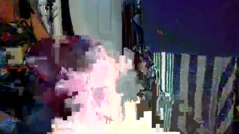 Snapshot of canoelicker69 chatting on 10-18-25, 05:25 canoelicker69 online show from 10-18-25, 05:25