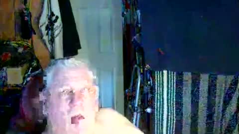 Snapshot of canoelicker69 chatting on 10-20-25, 08:31 canoelicker69 online show from 10-20-25, 08:31
