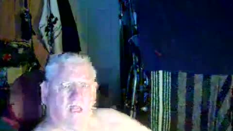 Snapshot of canoelicker69 chatting on 10-21-25, 09:54 canoelicker69 online show from 10-21-25, 09:54