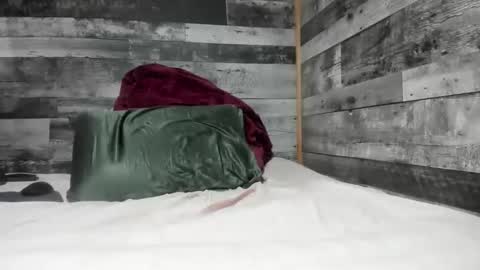 canuk1983 online show from 03-15-26, 08:15