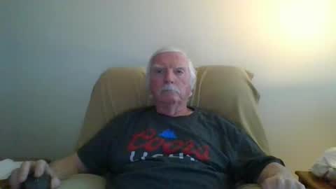 Snapshot of capecod21 chatting on 03-01-25, 07:04 capecod21 online show from 03-01-25, 07:04