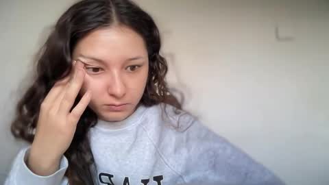 Emma online show from 09-18-25, 07:21