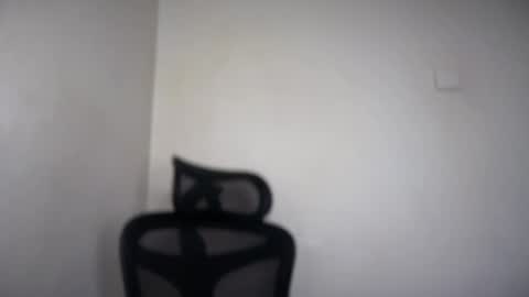 Emma online show from 05-01-26, 03:22