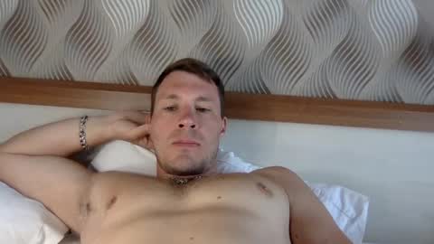 follow my twitter  online show from 05-06-26, 07:24