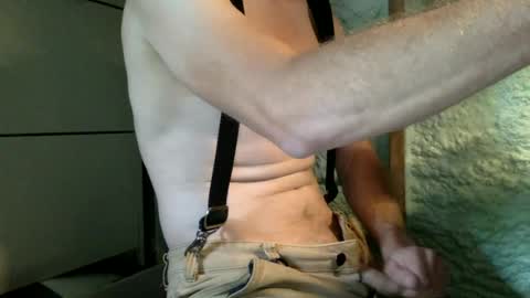Snapshot of captiandrain chatting on 08-07-26, 11:40 Jay online show from 08-07-26, 11:40
