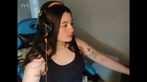 cara890713 online show from 01-02-25, 07:18