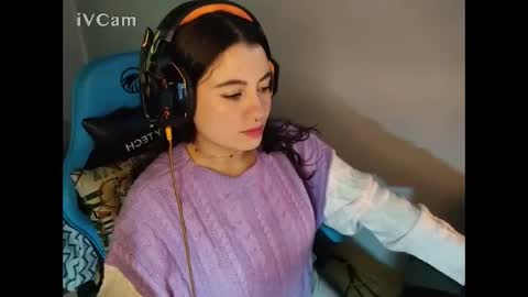 cara890713 online show from 01-06-25, 11:29