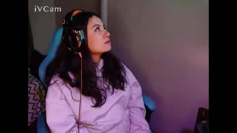 cara890713 online show from 02-05-25, 08:21