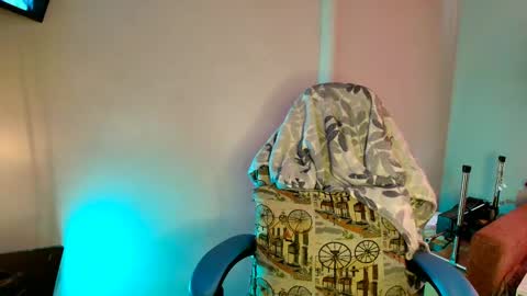 cara890713 online show from 02-17-25, 12:48