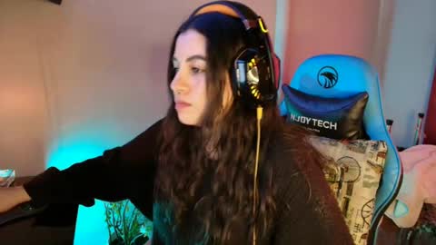 cara890713 online show from 02-19-25, 07:48