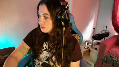 cara890713 online show from 02-21-25, 12:39