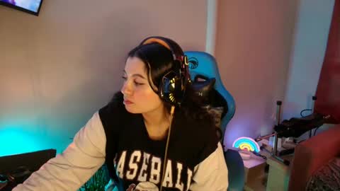 cara890713 online show from 02-25-25, 08:09