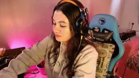 cara890713 online show from 03-01-25, 07:15