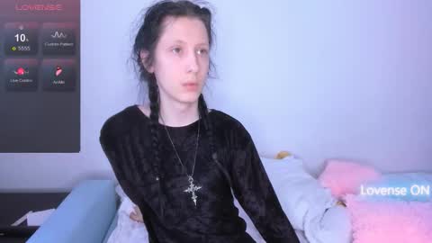 CaraDelfie online show from 02-01-26, 12:37