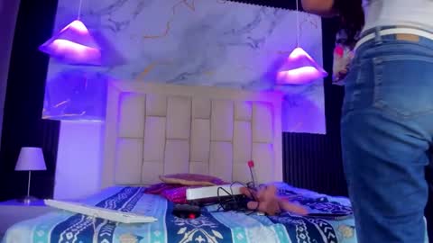 Cara  online show from 12-15-25, 02:21