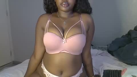 Snapshot of caramel_barbiee chatting on 03-24-26, 06:07 Caramel online show from 03-24-26, 06:07