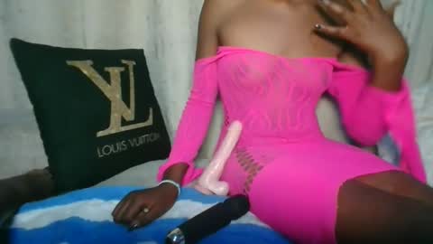 caramel_cochiey online show from 02-07-26, 12:03