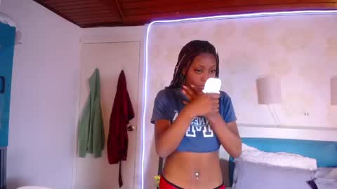 Snapshot of caramel_kiss_ chatting on 06-01-26, 12:18 caramel_kiss_ online show from 06-01-26, 12:18