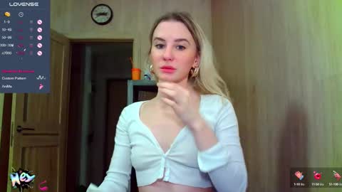 Snapshot of caramel_pie_ chatting on 10-04-25, 08:29 caramel online show from 10-04-25, 08:29