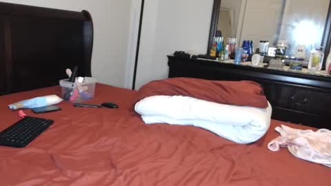 Krystal   online show from 12-21-24, 12:42