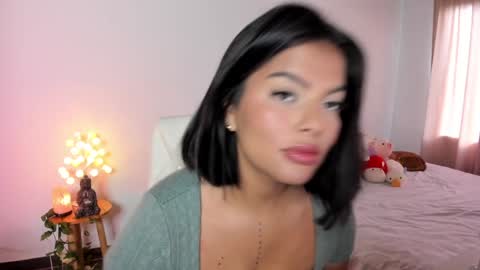 Snapshot of caramelo_xox chatting on 01-02-25, 09:50 online show from 01-02-25, 09:50