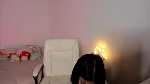 Snapshot of caramelo_xox chatting on 03-02-25, 10:56 online show from 03-02-25, 10:56