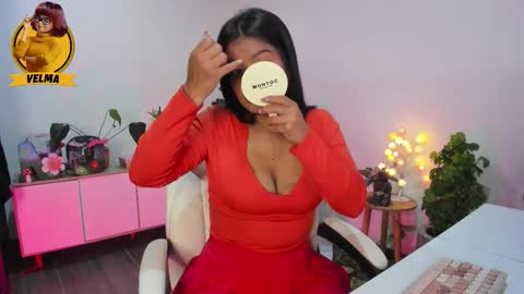 Snapshot of caramelo_xox chatting on 09-17-25, 12:34 online show from 09-17-25, 12:34