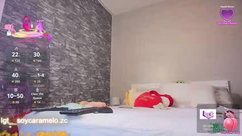 Snapshot of carameloo_06 chatting on 12-02-25, 09:14 carolina online show from 12-02-25, 09:14