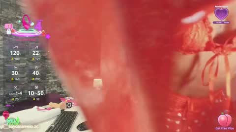 Snapshot of carameloo_06 chatting on 01-11-26, 04:56 carolina online show from 01-11-26, 04:56