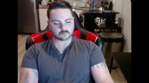 Snapshot of cardi_beans chatting on 10-27-25, 03:16 cardi_beans online show from 10-27-25, 03:16