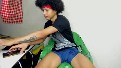 Carlos and Cristian  online show from 05-05-26, 07:44