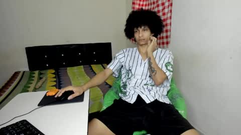Carlos and Cristian  online show from 05-12-26, 09:34