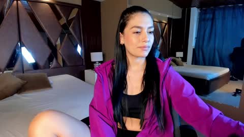 Carina online show from 12-23-24, 11:47