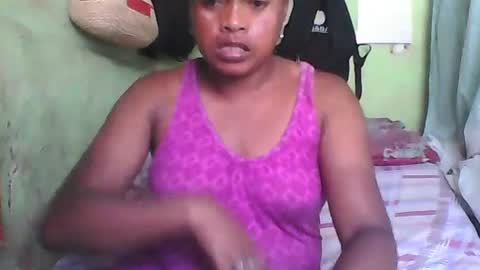 carinesexy69 online show from 12-15-24, 09:24