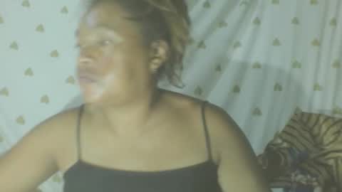 carinesexy69 online show from 02-25-26, 10:41