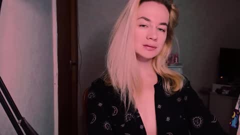 Carin online show from 09-18-25, 03:41