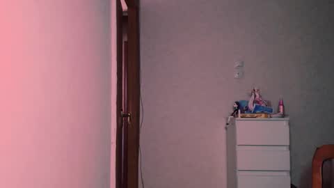 Carin online show from 10-12-25, 07:46