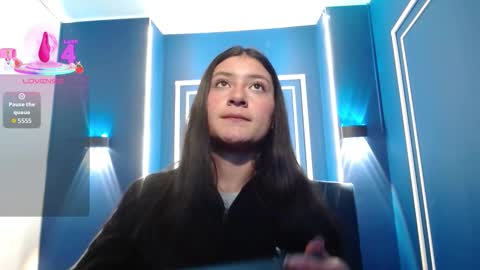 Carito online show from 11-19-25, 04:01