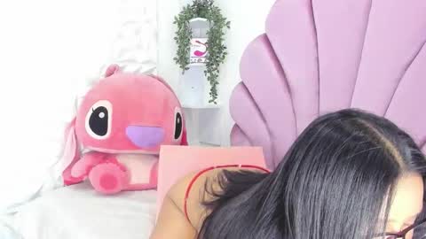 Snapshot of carla_leee chatting on 10-27-25, 07:51 carla_leee online show from 10-27-25, 07:51