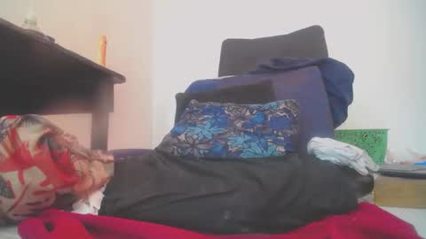Snapshot of carla_prestige chatting on 01-21-25, 08:21 carla_prestige online show from 01-21-25, 08:21