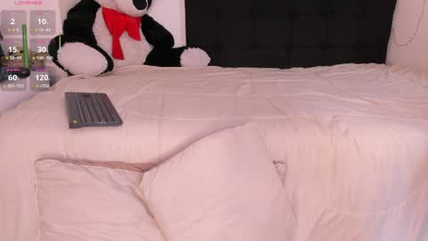 Snapshot of carla_smith__ chatting on 03-26-26, 09:31 Carla online show from 03-26-26, 09:31