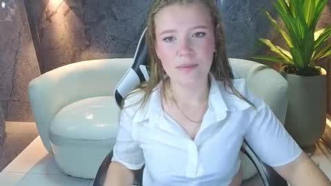 Carla  online show from 10-03-25, 12:46