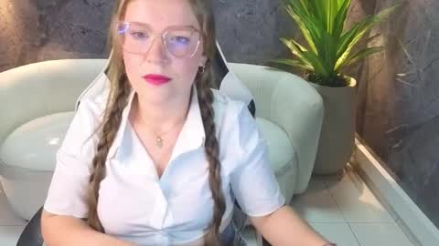 Carla  online show from 10-09-25, 07:56